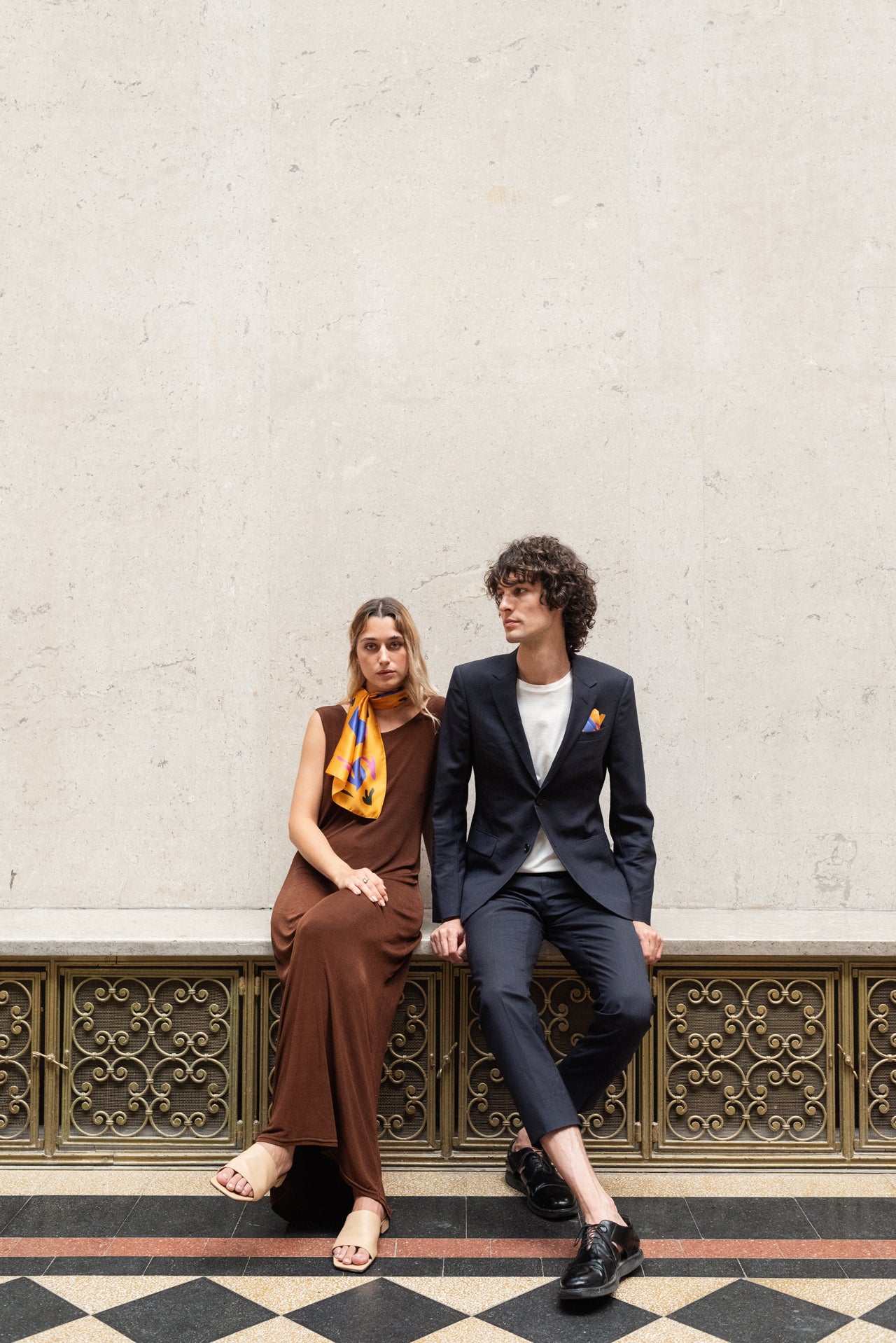 BIRDS LONG SCARF ORANGE