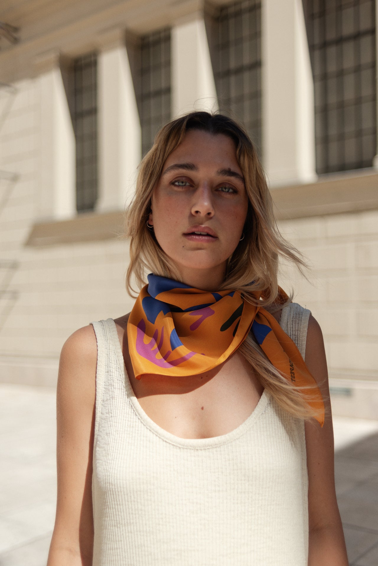 BIRDS SMALL SQUARE ORANGE