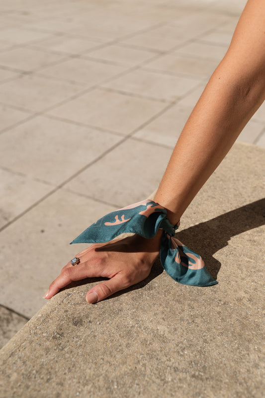 BIRDS POCKET SQUARE GREEN