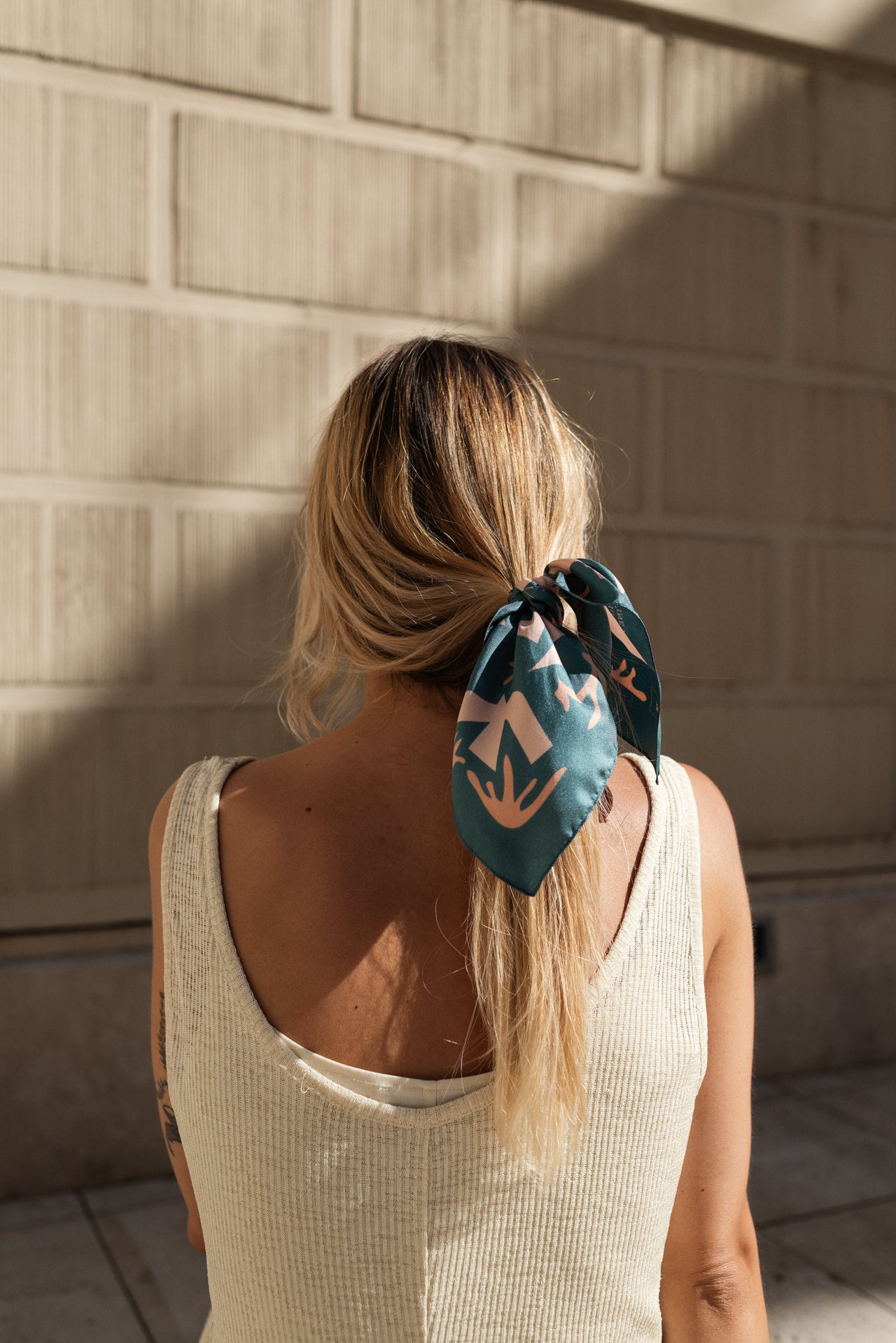 BIRDS POCKET SQUARE GREEN