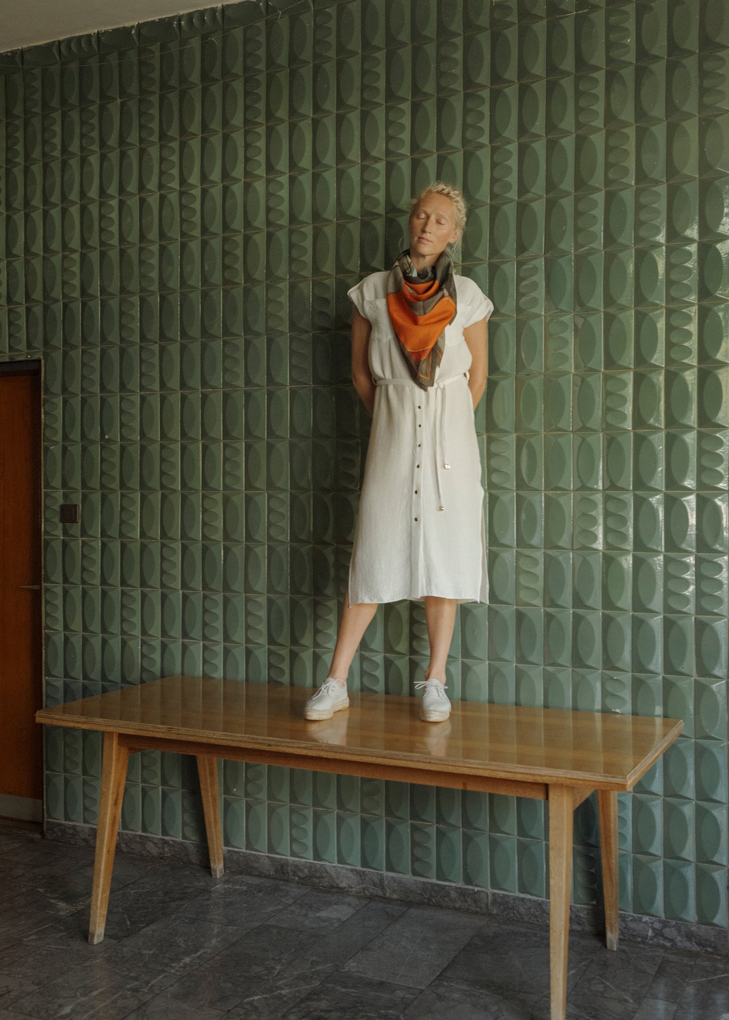 THE CORRIDOR BIG SQUARE