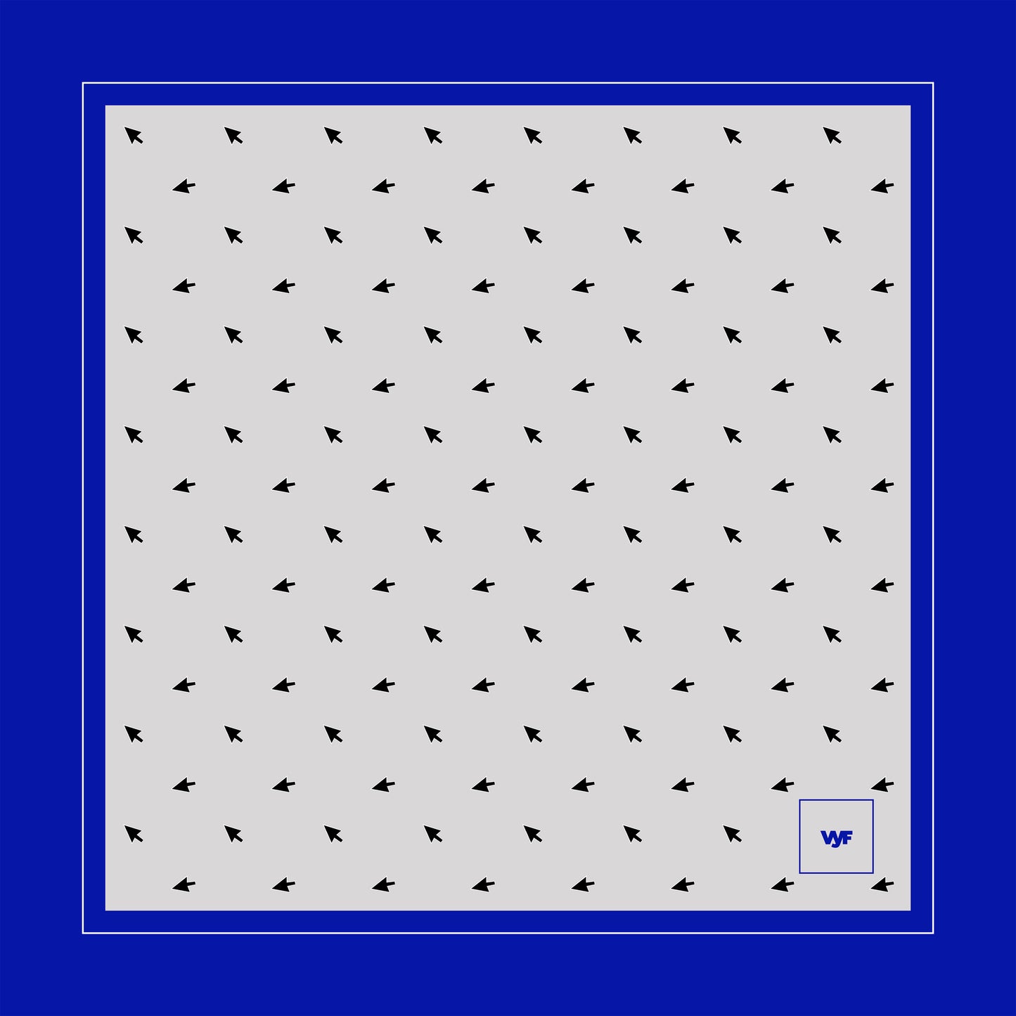 THE DESKTOP SMALL SQUARE