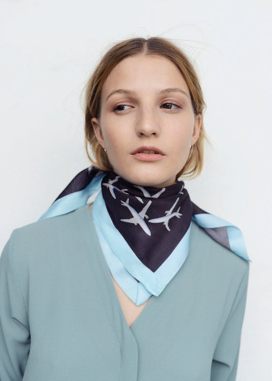 THE PLANE SMALL SQUARE