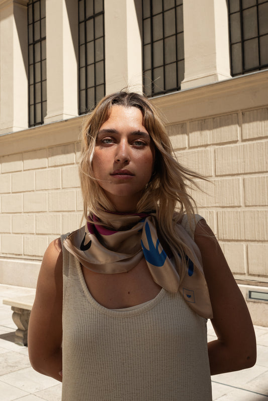 BIRDS SMALL SQUARE BEIGE